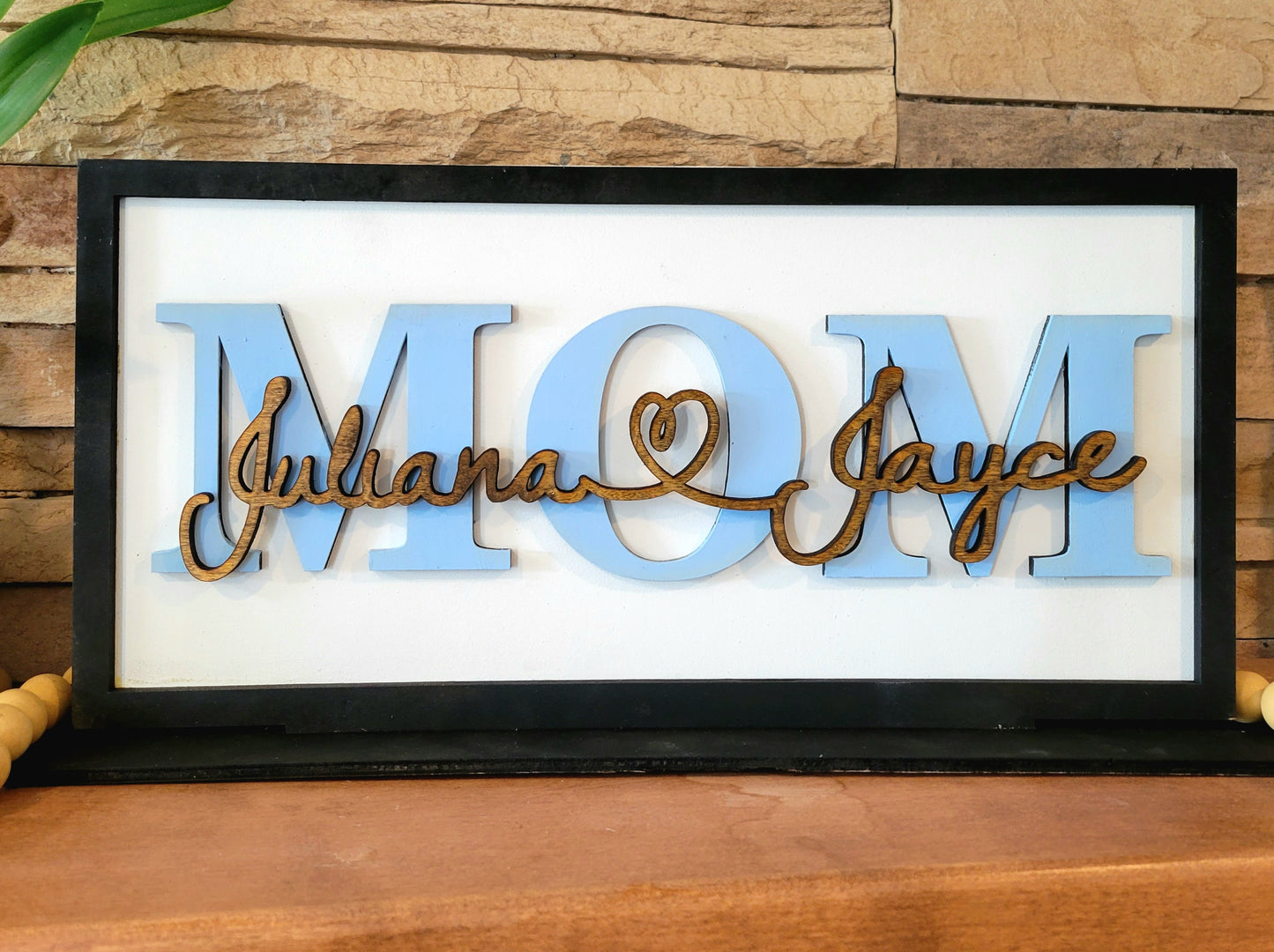 MOM wooden sign